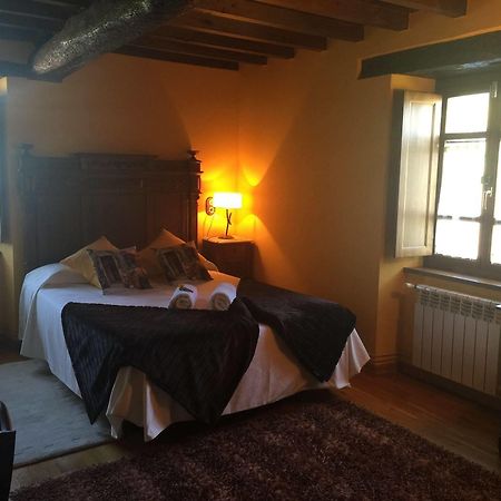 Hotel Os Tres Teixos Adelán Esterno foto